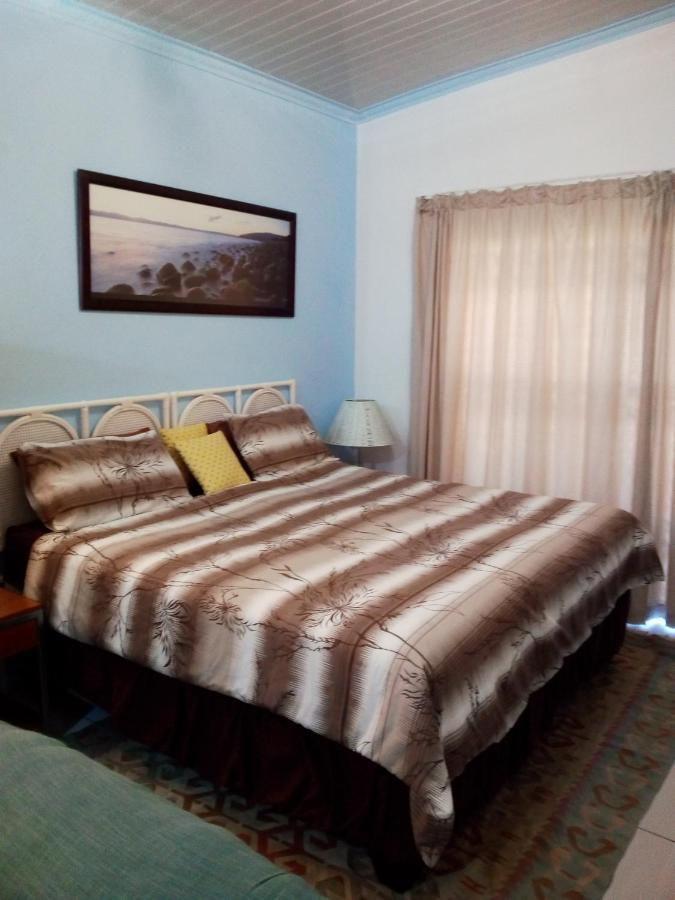 36 Df Strauss Street Apartment Клейнмонт Екстериор снимка