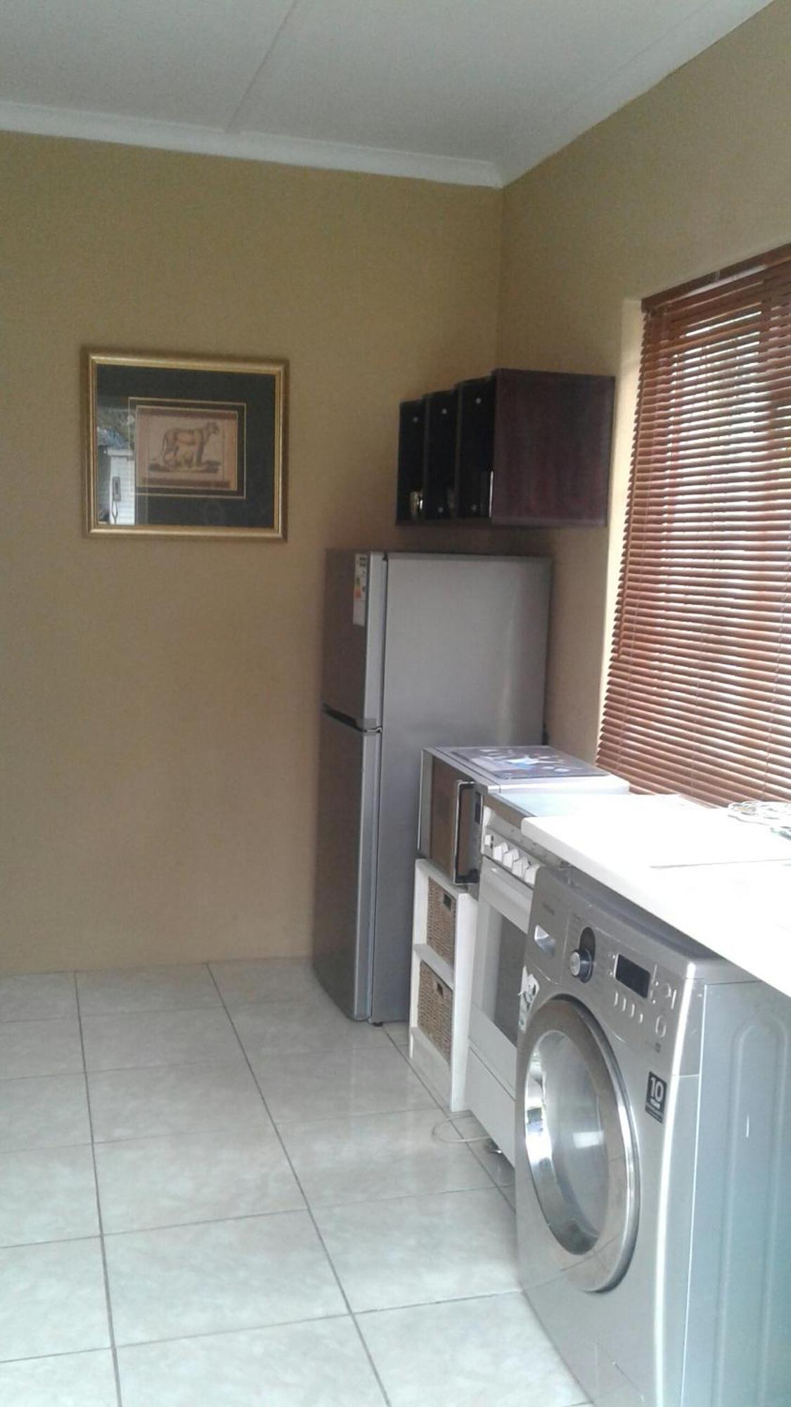 36 Df Strauss Street Apartment Клейнмонт Стая снимка