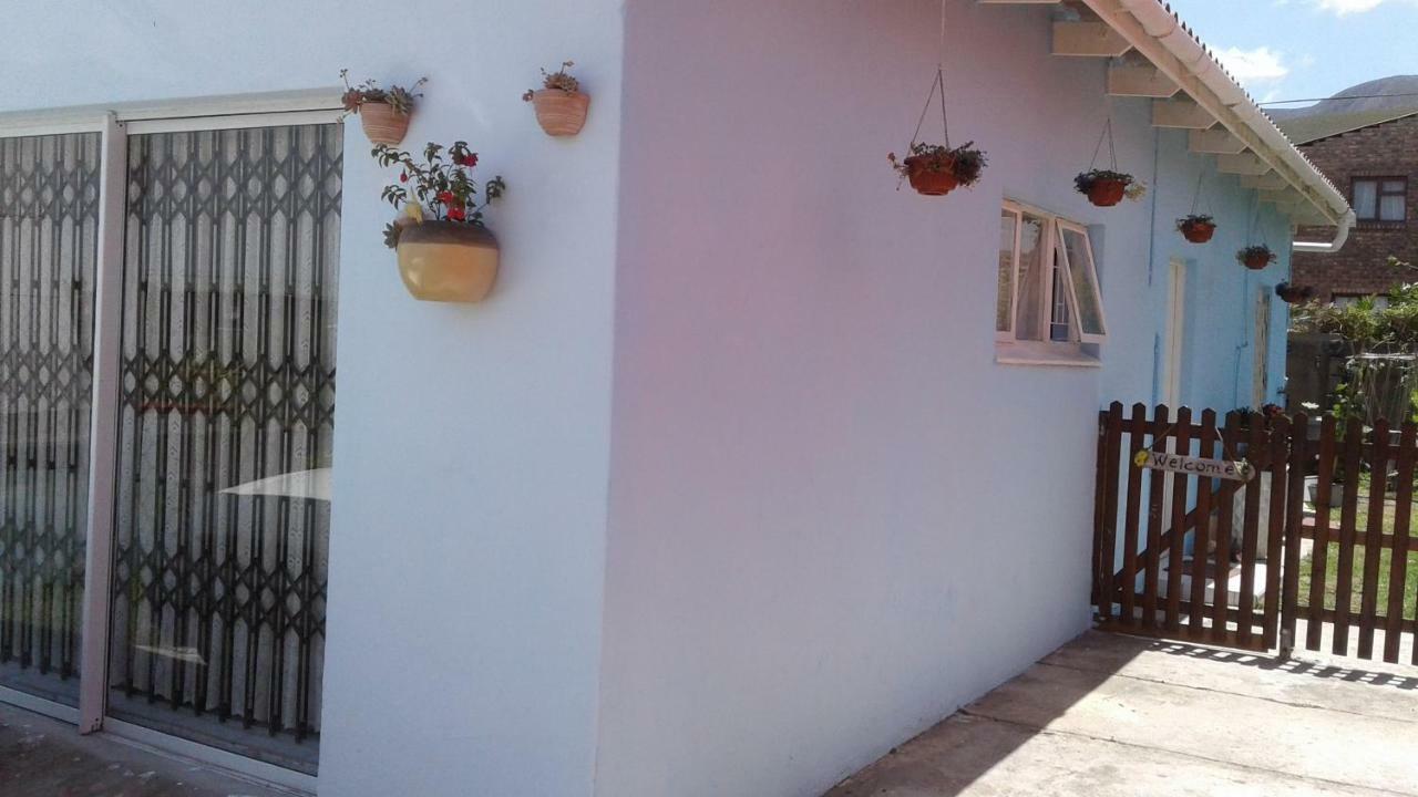 36 Df Strauss Street Apartment Клейнмонт Екстериор снимка