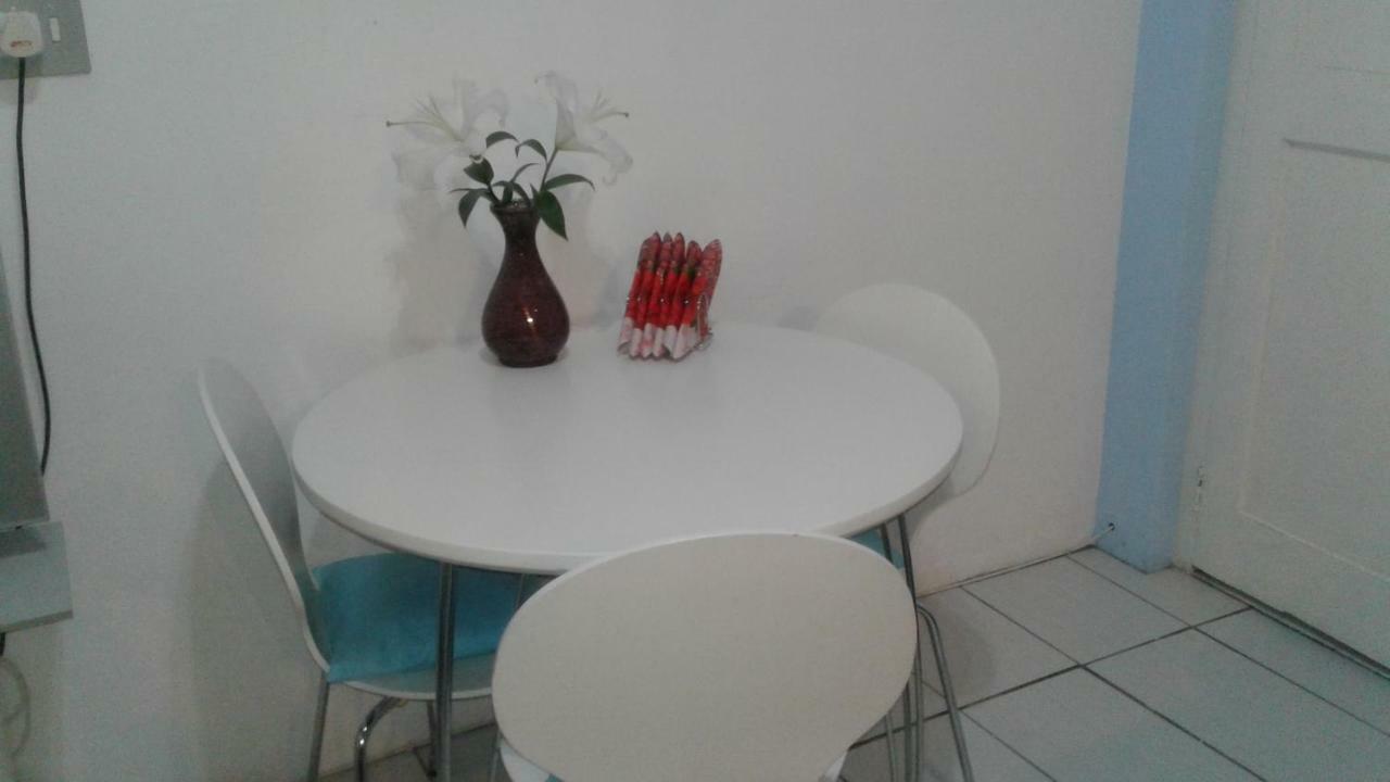 36 Df Strauss Street Apartment Клейнмонт Екстериор снимка